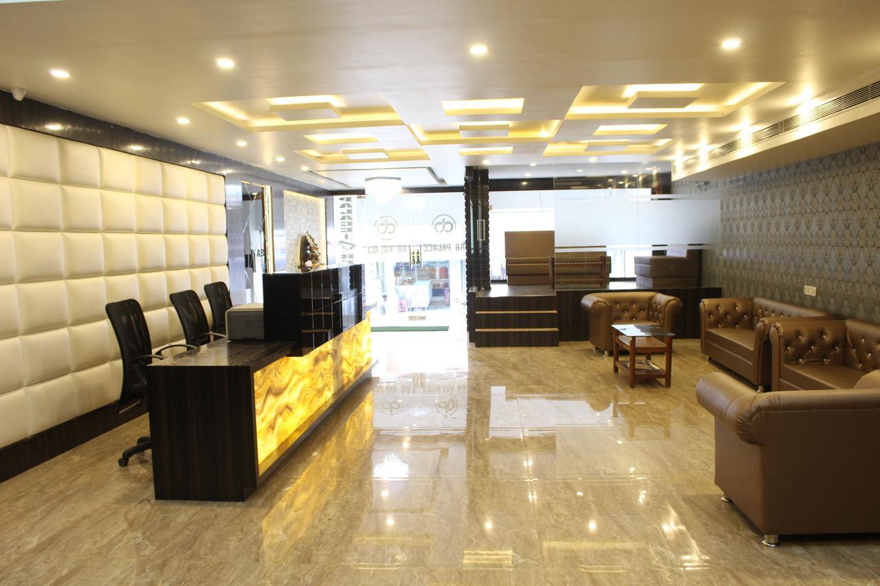 Hotel Ab Palace 잠셰드푸르 외부 사진