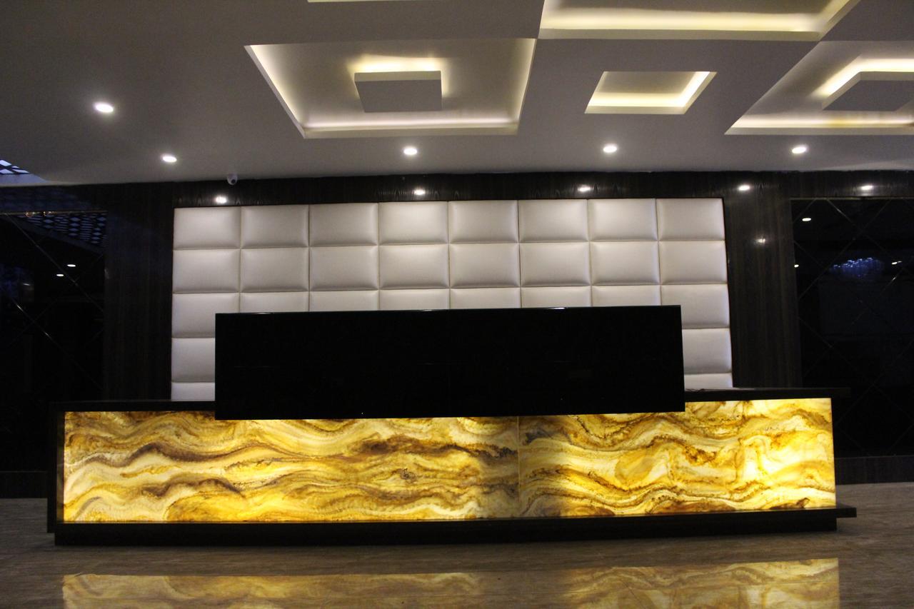 Hotel Ab Palace 잠셰드푸르 외부 사진