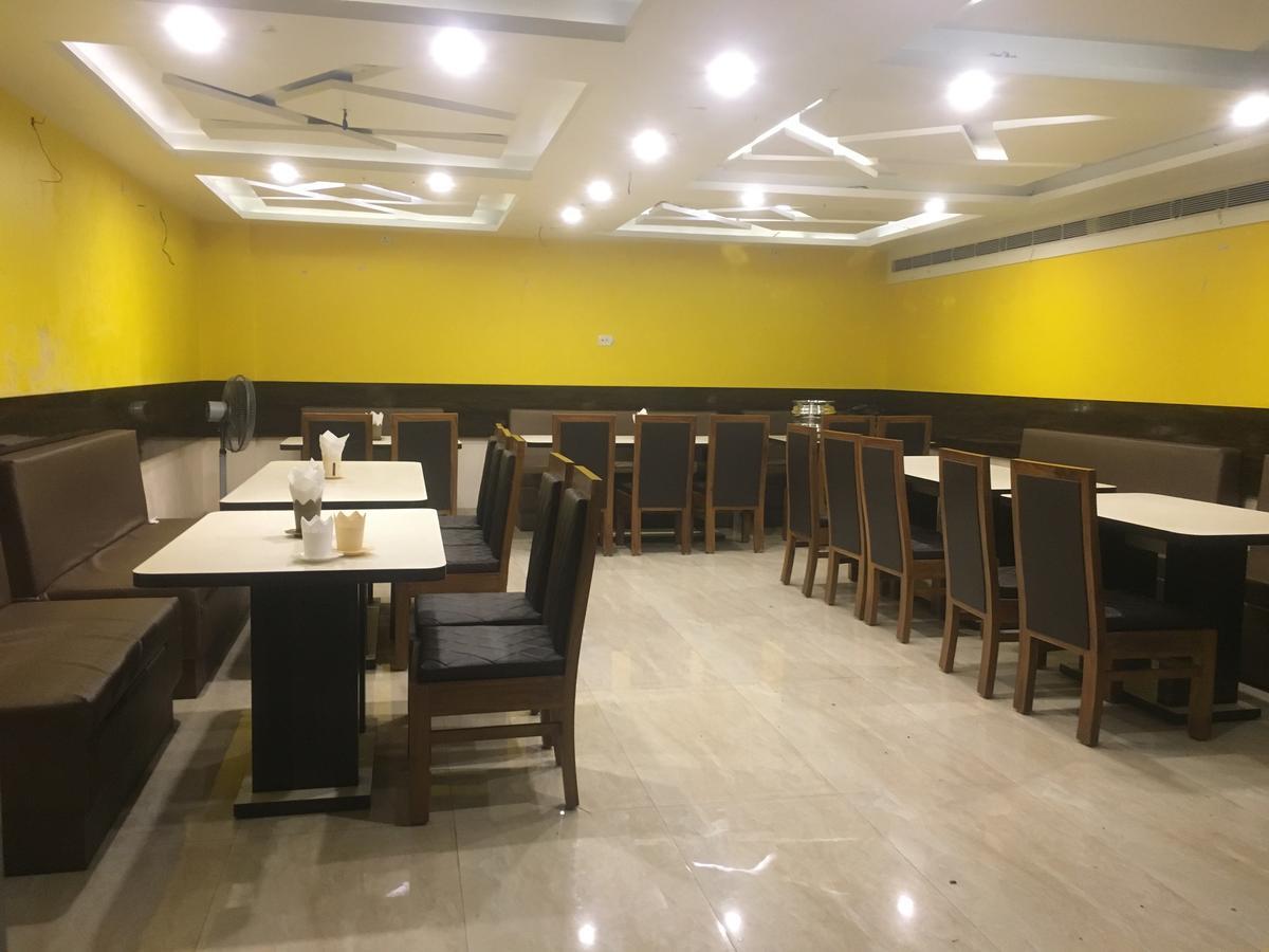 Hotel Ab Palace 잠셰드푸르 외부 사진